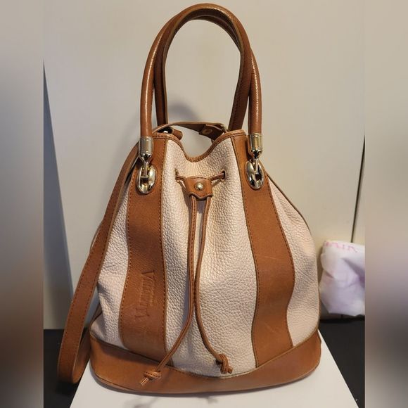 Valentina Made in Italy Tan/Cognac Leather Drawstring Bucket Bag w/Gold Hardware - Picture 1 of 15